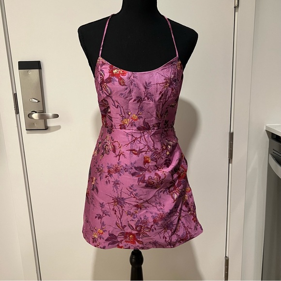 NWT Urban Outfitters Purple Floral Strappy back Mini Dress Size Small. - Picture 1 of 6